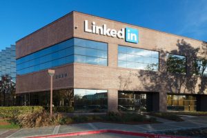 How do businesses buy followers on LinkedIn